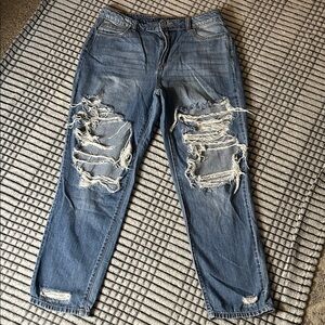 Junior’s Fashion Nova Distressed Jeans (9)